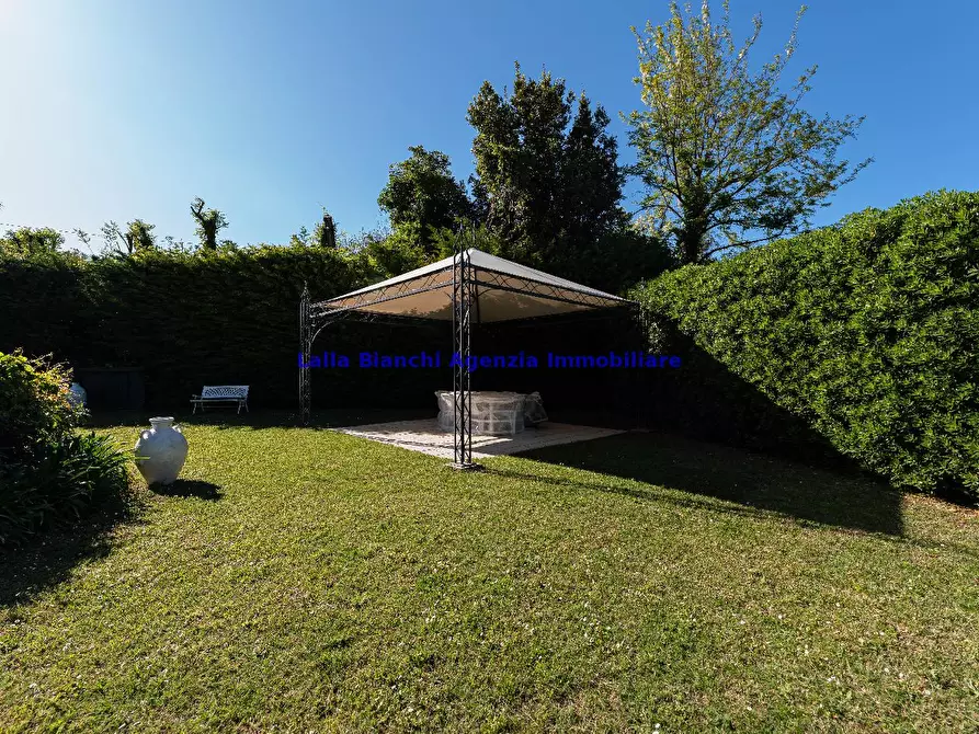 Immagine 30 di Villa in vendita  in STRADA PANORAMICA ARDIZIO a Pesaro