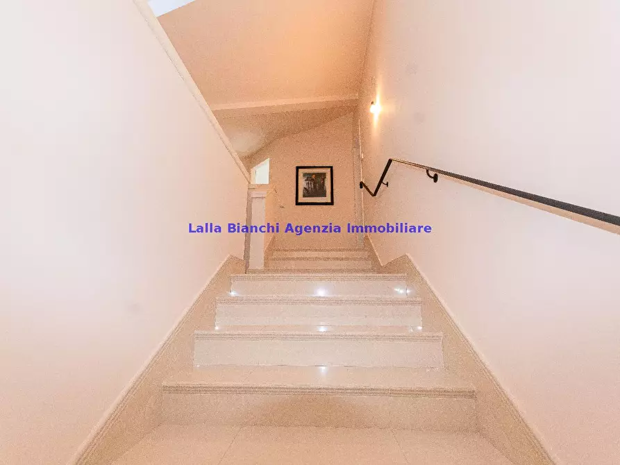 Immagine 46 di Villa in vendita  in STRADA PANORAMICA ARDIZIO a Pesaro