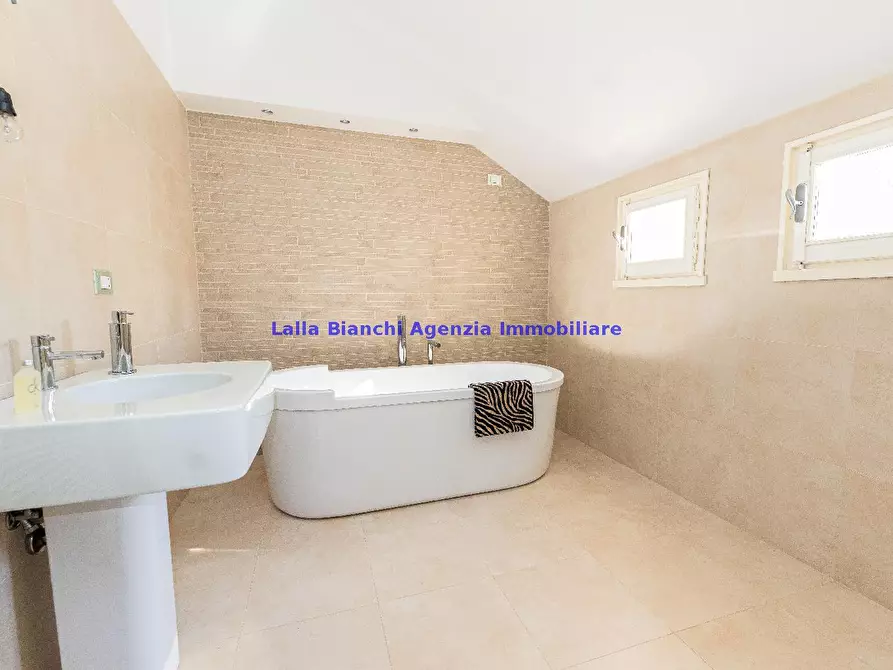 Immagine 64 di Villa in vendita  in STRADA PANORAMICA ARDIZIO a Pesaro