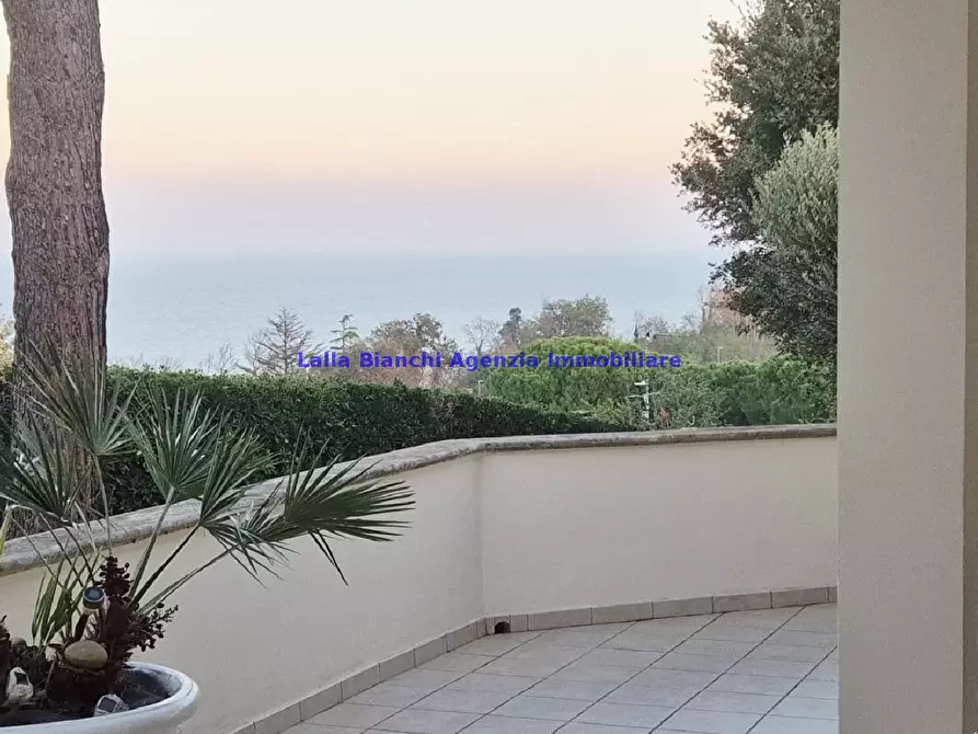 Immagine 81 di Villa in vendita  in STRADA PANORAMICA ARDIZIO a Pesaro