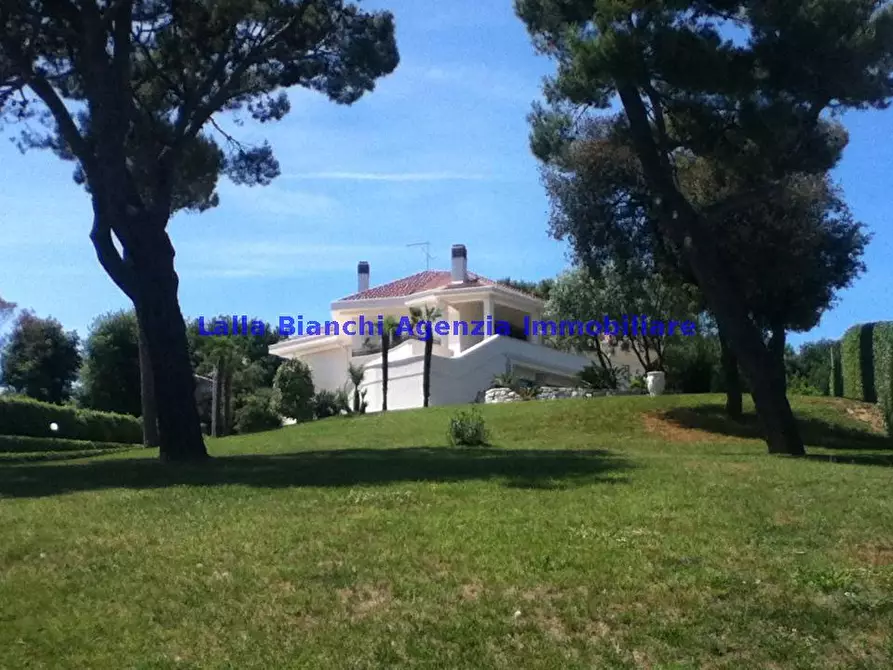 Immagine 84 di Villa in vendita  in STRADA PANORAMICA ARDIZIO a Pesaro