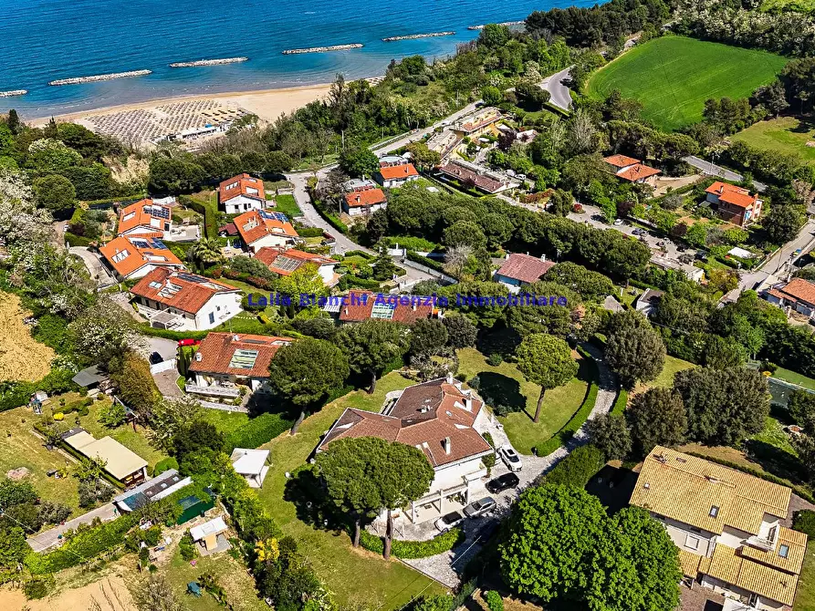 Immagine 98 di Villa in vendita  in STRADA PANORAMICA ARDIZIO a Pesaro
