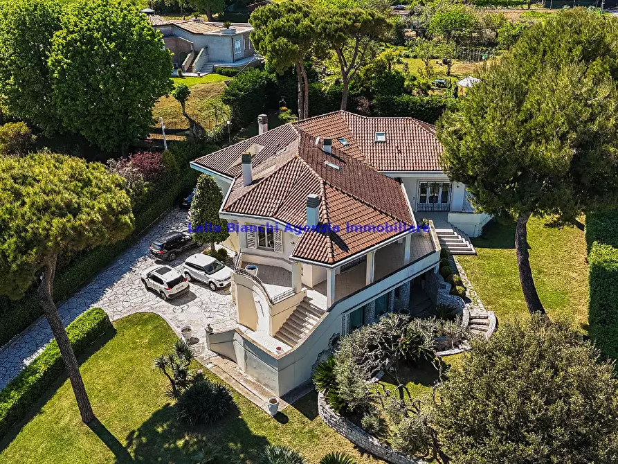 Immagine 101 di Villa in vendita  in STRADA PANORAMICA ARDIZIO a Pesaro