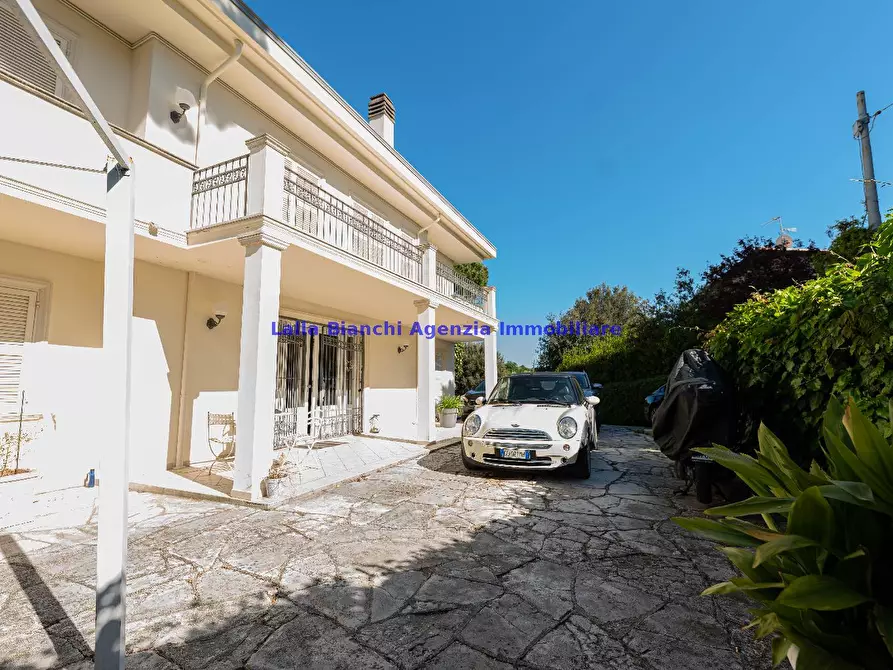 Immagine 155 di Villa in vendita  in STRADA PANORAMICA ARDIZIO a Pesaro
