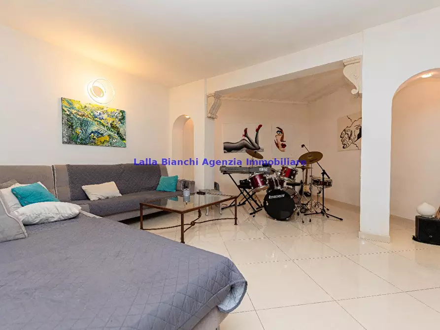 Immagine 4 di Appartamento in vendita  in STRADA PANORAMICA ARDIZIO a Pesaro