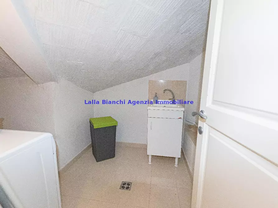 Immagine 26 di Appartamento in vendita  in STRADA PANORAMICA ARDIZIO a Pesaro
