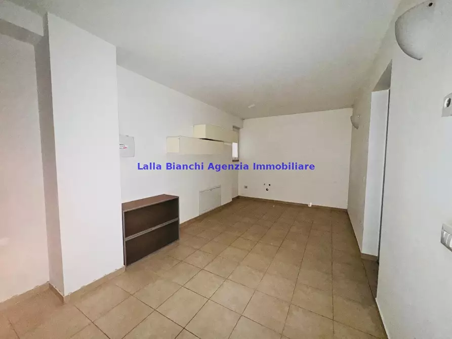 Immagine 7 di Appartamento in vendita  in VIA GHETTO DI TREBBIANTICO a Pesaro