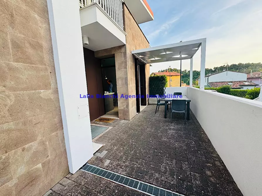 Immagine 16 di Appartamento in vendita  in VIA GHETTO DI TREBBIANTICO a Pesaro