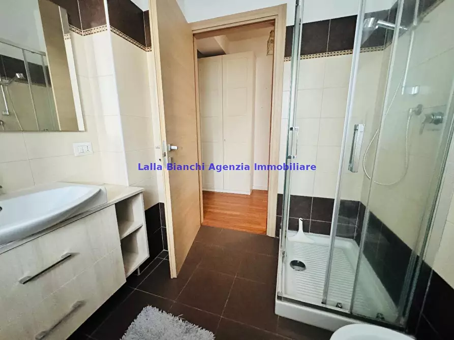Immagine 23 di Appartamento in vendita  in VIA GHETTO DI TREBBIANTICO a Pesaro