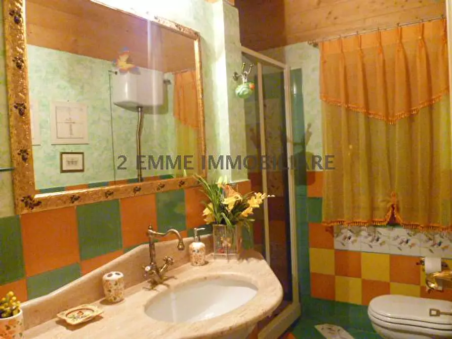 Immagine 2 di Villa in vendita  in VIA SANTA MARIA 38 a Castignano