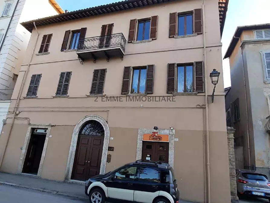 Immagine 1 di Locale commerciale in vendita  in VIA LUNGO TRONTO BARTOLOMEI 37 a Ascoli Piceno