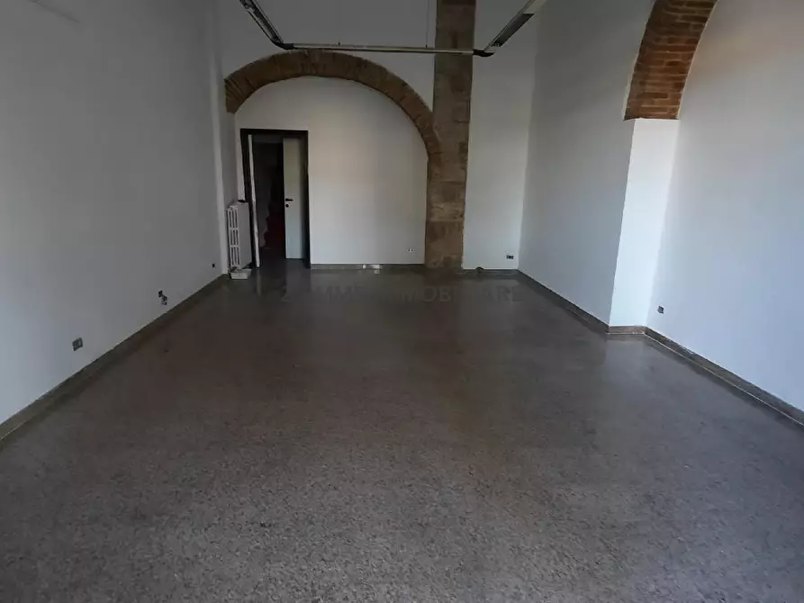 Immagine 7 di Locale commerciale in vendita  in VIA LUNGO TRONTO BARTOLOMEI 37 a Ascoli Piceno