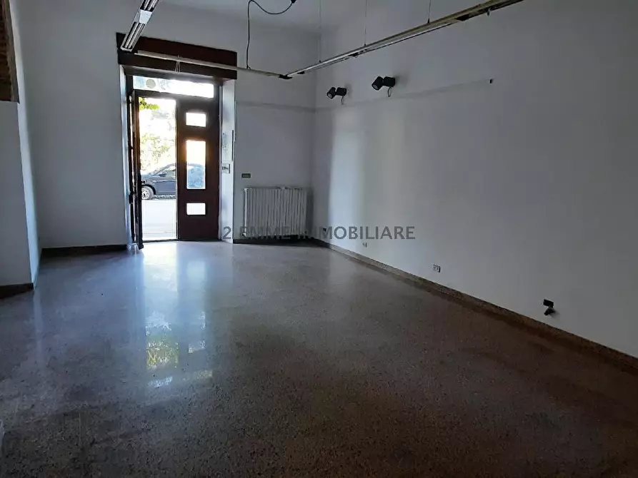 Immagine 9 di Locale commerciale in vendita  in VIA LUNGO TRONTO BARTOLOMEI 37 a Ascoli Piceno