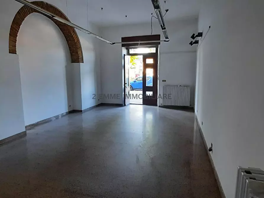 Immagine 10 di Locale commerciale in vendita  in VIA LUNGO TRONTO BARTOLOMEI 37 a Ascoli Piceno