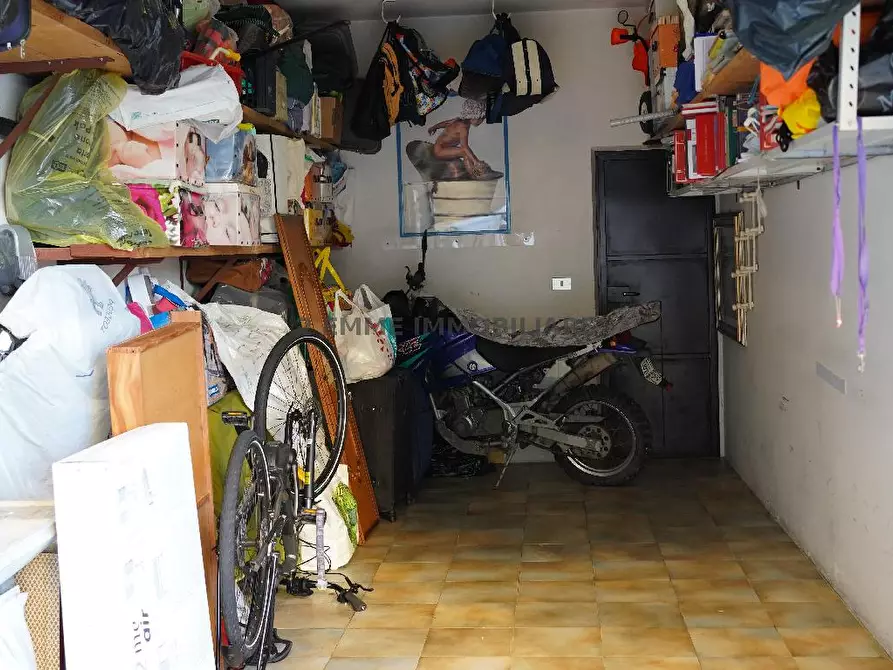 Immagine 3 di Appartamento in vendita  in VIA CAGLIARI 3/A a Folignano