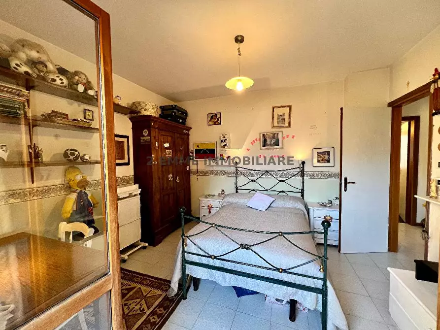 Immagine 10 di Appartamento in vendita  in VIA CAGLIARI 3/A a Folignano