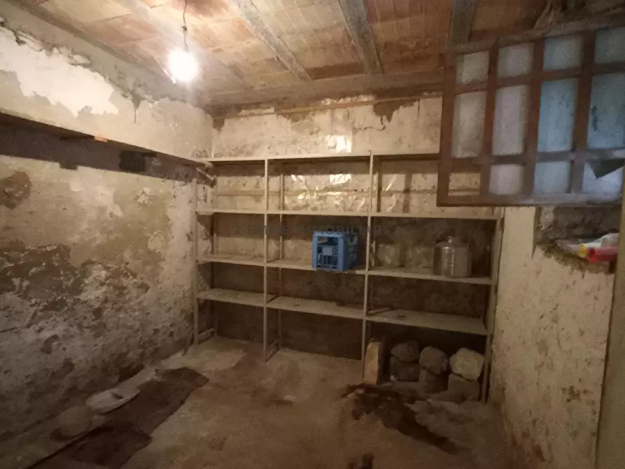 Immagine 23 di Appartamento in vendita  in RUA SANT'EMIDIO 17 a Ascoli Piceno