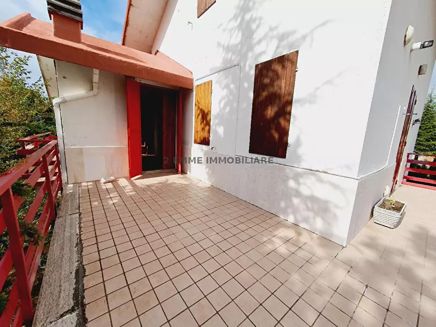 Immagine 14 di Appartamento in vendita  in FRAZIONE SAN GIACOMO a Ancarano