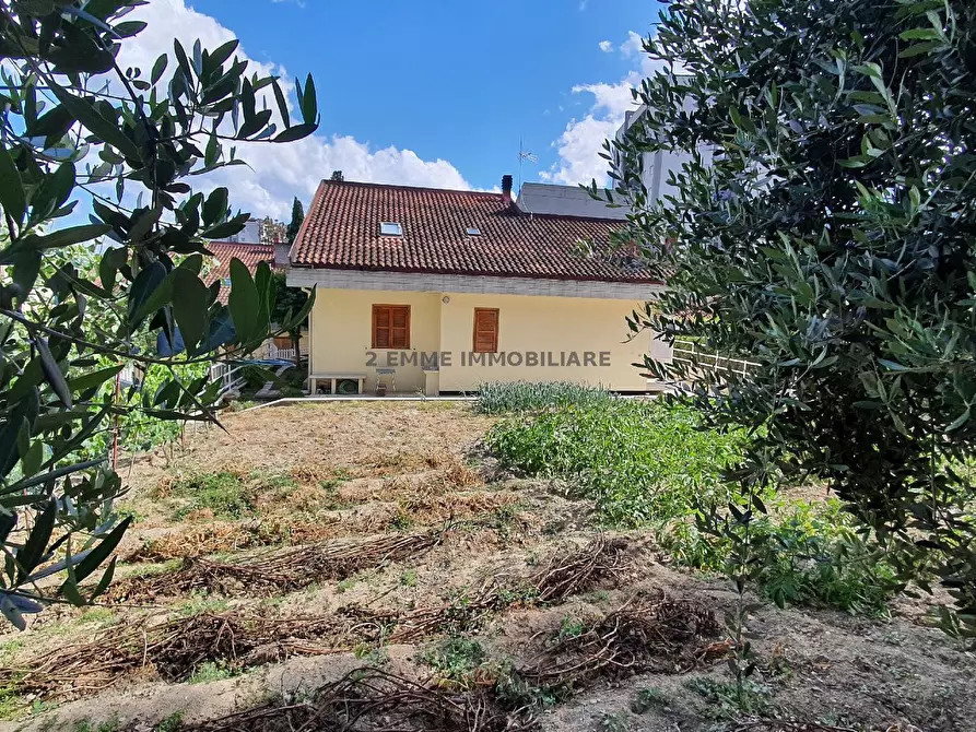 Immagine 14 di Villetta a schiera in vendita  in VIA DELLE BEGONIE a Ascoli Piceno