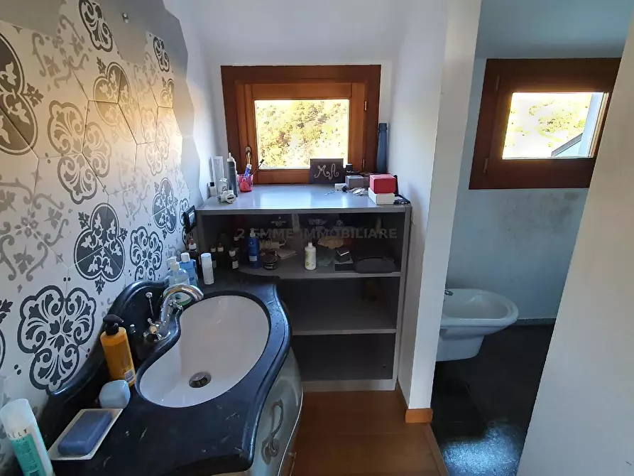 Immagine 15 di Villa in vendita  in VIA BELLAVALLE  a Ascoli Piceno