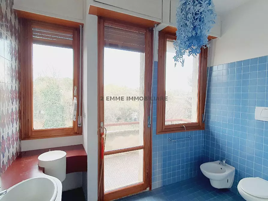 Immagine 10 di Villa in vendita  in VIA DELLE ZEPPELLE 9 a Ascoli Piceno