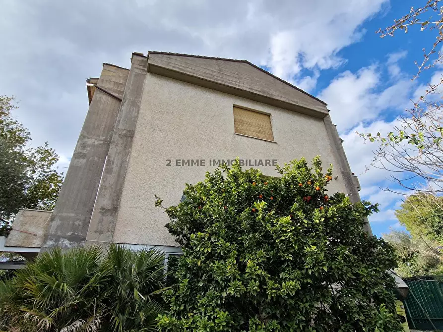 Immagine 39 di Villa in vendita  in VIA DELLE ZEPPELLE 9 a Ascoli Piceno