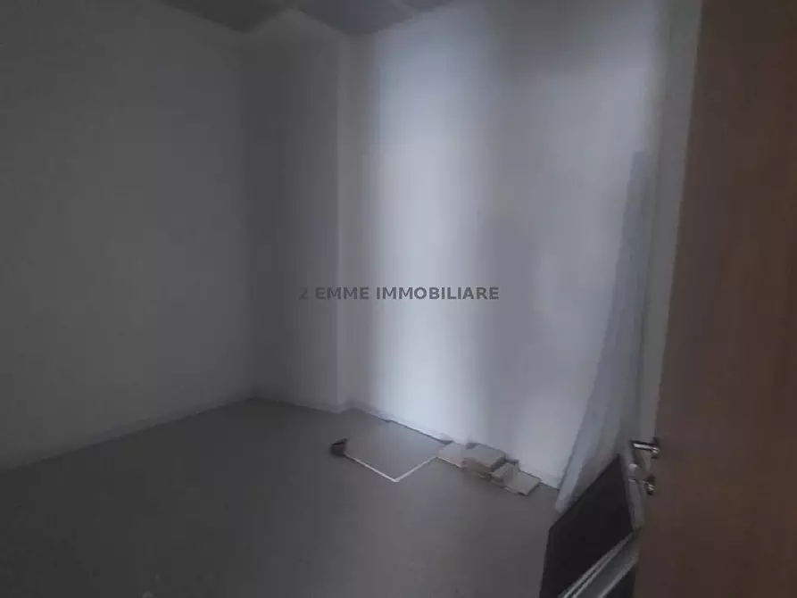 Immagine 6 di Locale commerciale in affitto  in LARGO DEGLI ARANCI 12/A a Ascoli Piceno