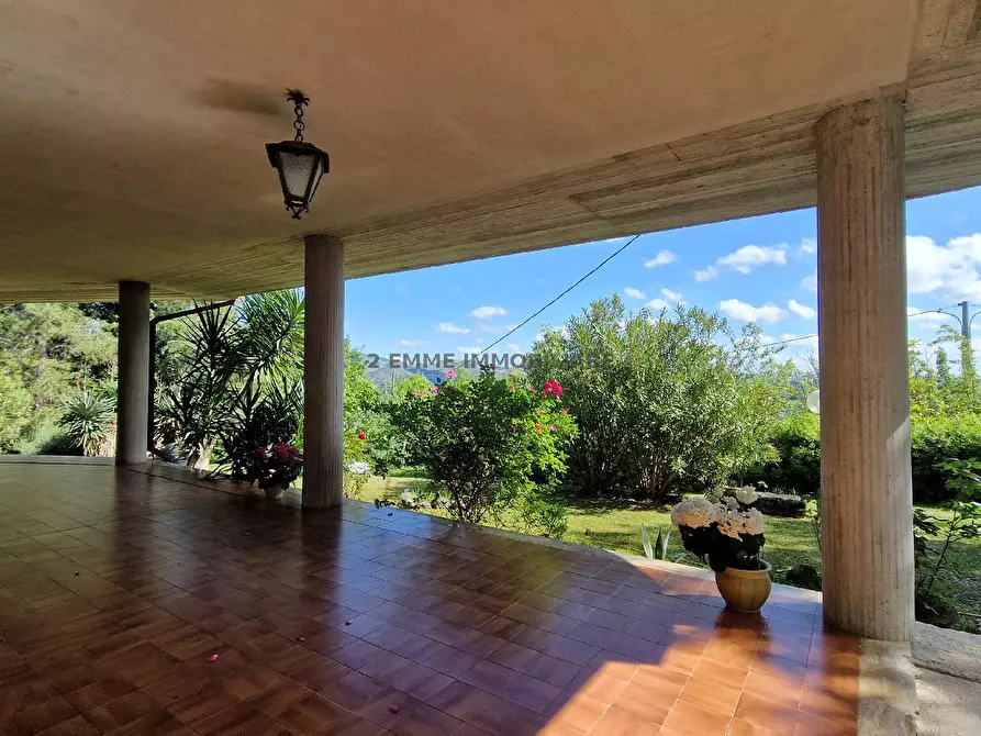 Immagine 3 di Villa in vendita  in FRAZIONE VALLI a Ascoli Piceno