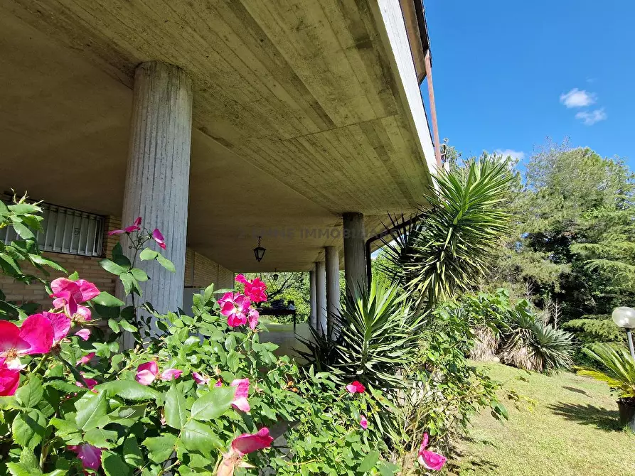 Immagine 7 di Villa in vendita  in FRAZIONE VALLI a Ascoli Piceno