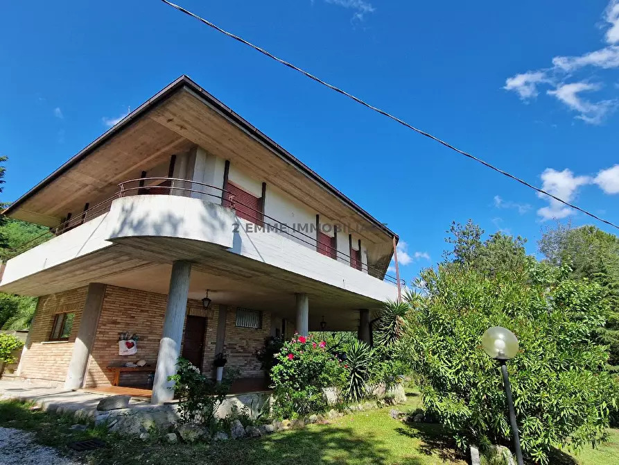 Immagine 1 di Villa in vendita  in FRAZIONE VALLI a Ascoli Piceno
