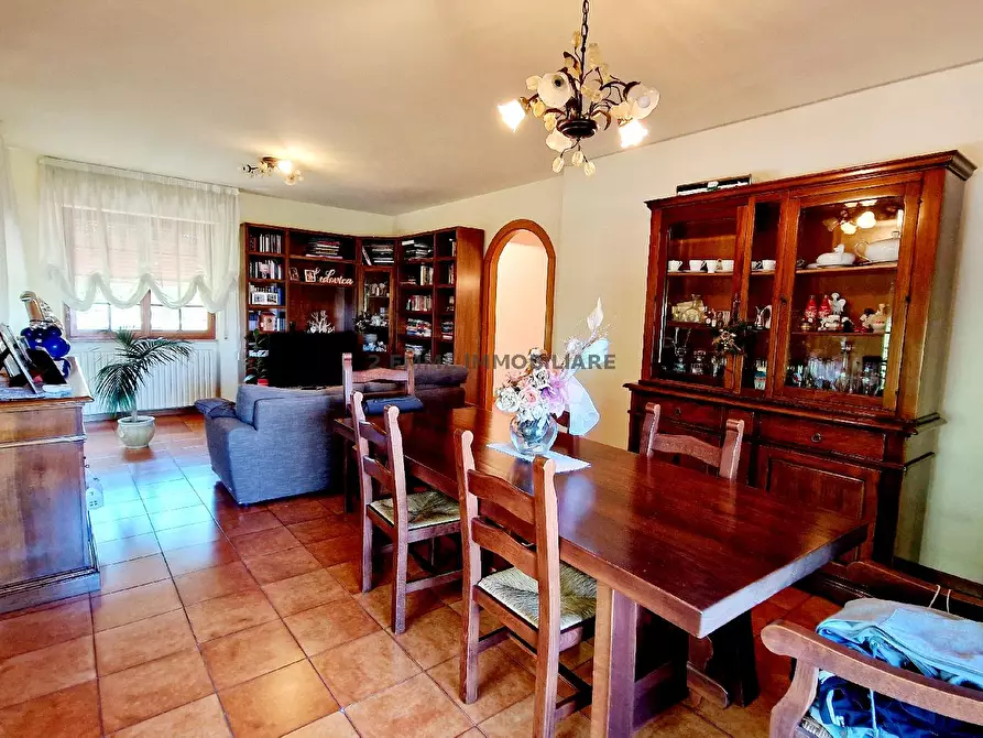 Immagine 14 di Villa in vendita  in FRAZIONE VALLI a Ascoli Piceno