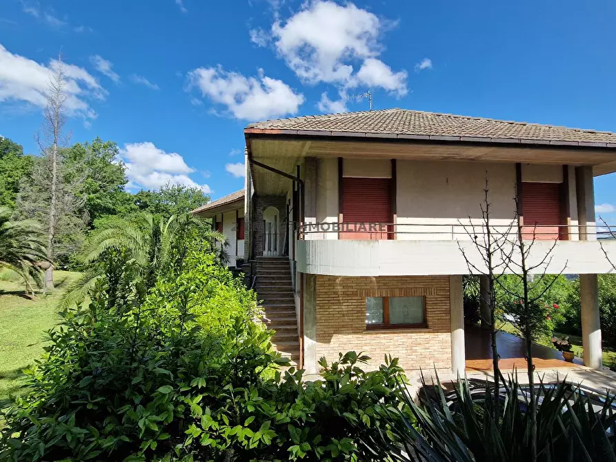 Immagine 25 di Villa in vendita  in FRAZIONE VALLI a Ascoli Piceno