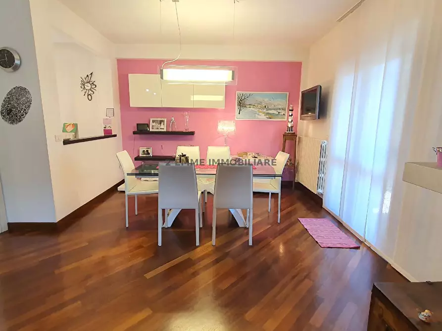 Immagine 44 di Villa in vendita  in VIA IMPERIA  a Folignano