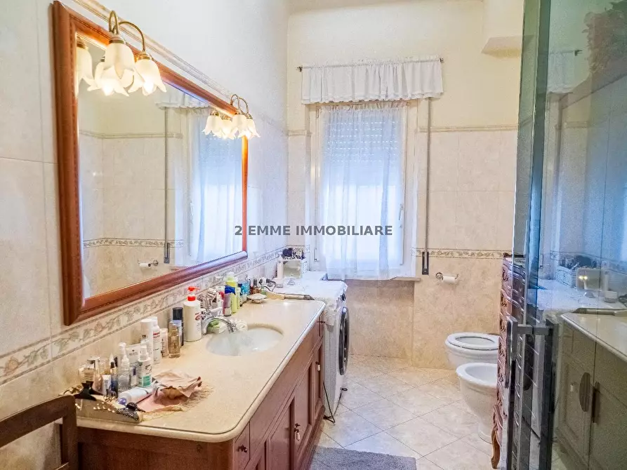 Immagine 8 di Appartamento in vendita  in VIALE FRATELLI ROSSELLI 16 a Grottammare