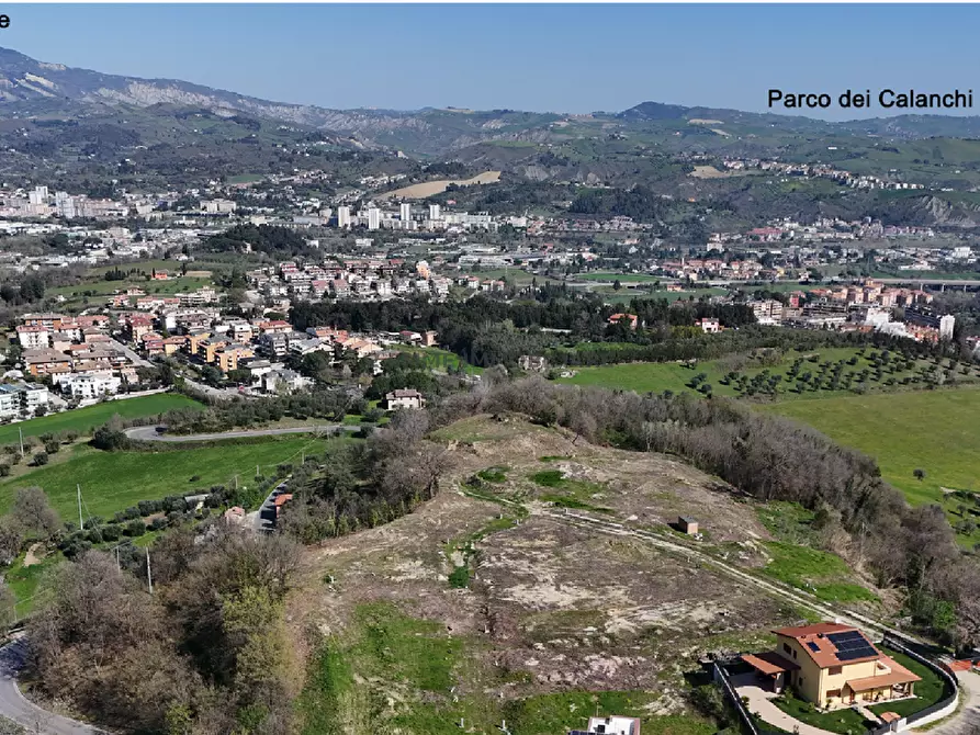 Immagine 3 di Terreno in vendita  in VIA PALAZZOLO a Folignano