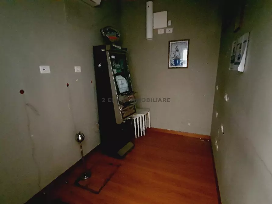 Immagine 10 di Locale commerciale in vendita  in LARGO DELLE VERONICHE a Ascoli Piceno