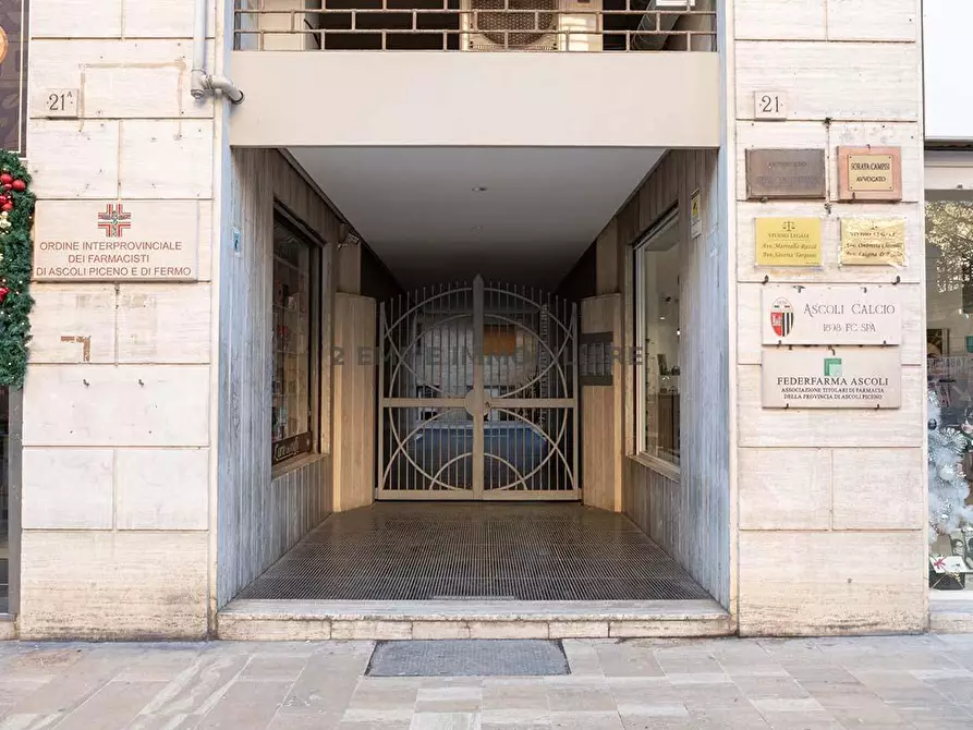 Immagine 20 di Appartamento in vendita  in CORSO VITTORIO EMANUELE 21 a Ascoli Piceno