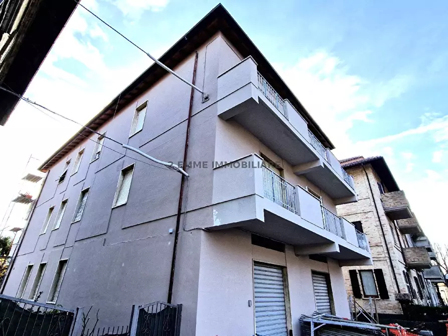 Immagine 20 di Appartamento in vendita  in VIA ZEPPELLE 12 a Ascoli Piceno