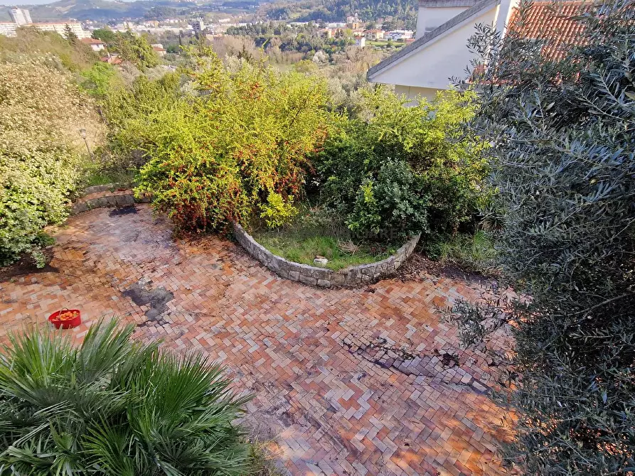 Immagine 38 di Villa in vendita  in VIA DELLE ZEPPELLE 9 a Ascoli Piceno