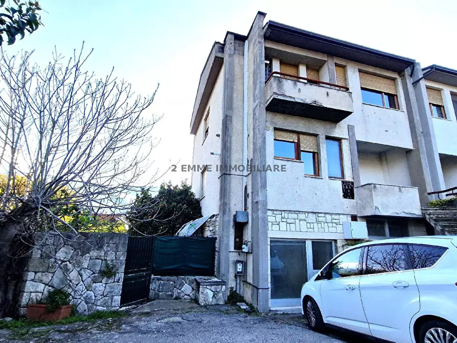 Immagine 39 di Villa in vendita  in VIA DELLE ZEPPELLE 9 a Ascoli Piceno