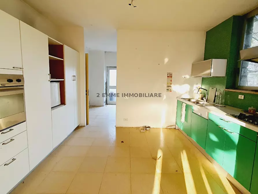 Immagine 1 di Villa in vendita  in VIA DELLE ZEPPELLE 9 a Ascoli Piceno