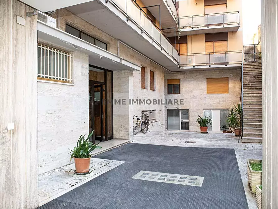 Immagine 20 di Appartamento in vendita  in CORSO VITTORIO EMANUELE 21 a Ascoli Piceno