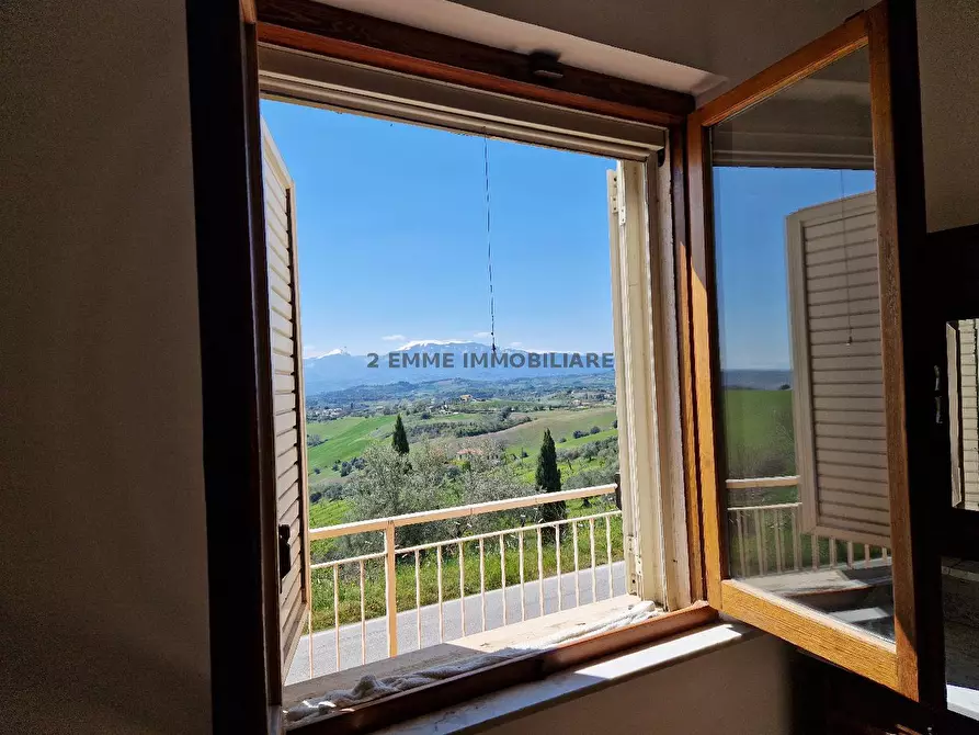 Immagine 38 di Casa indipendente in vendita  in CONTRADA COLLE APPESO 60 a Monteprandone
