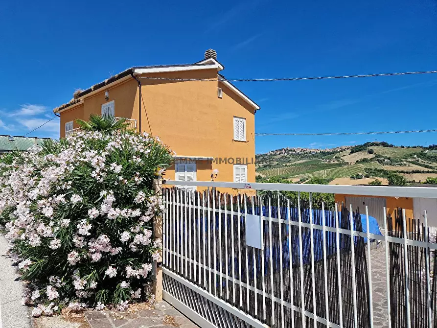Immagine 1 di Casa indipendente in vendita  in CONTRADA COLLE APPESO 60 a Monteprandone