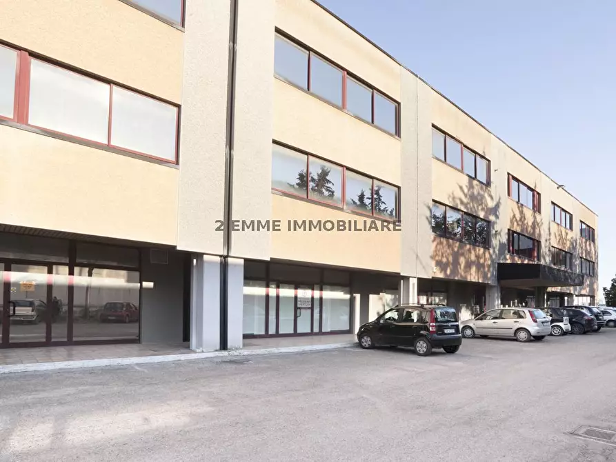Immagine 14 di Ufficio in affitto  in VIA POMEZIA a San Benedetto Del Tronto