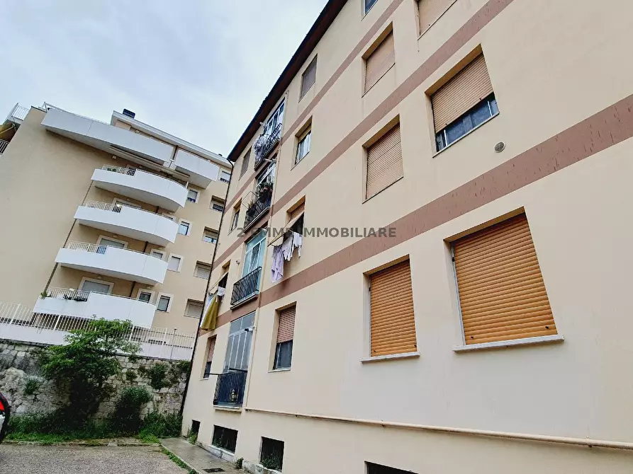 Immagine 10 di Appartamento in vendita  in VIALE MARCELLO FEDERICI 100 a Ascoli Piceno