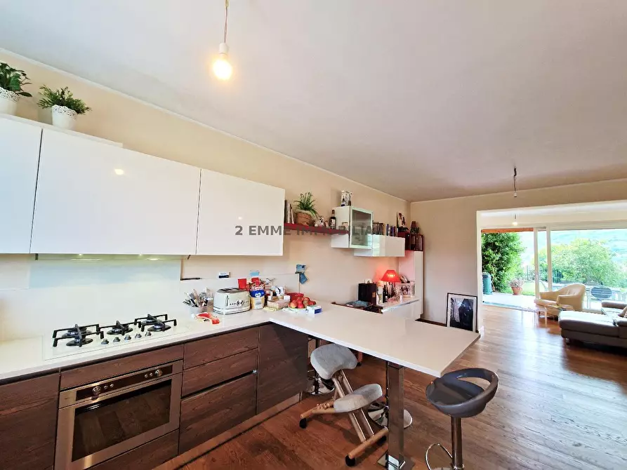 Immagine 10 di Villa in vendita  in FRAZIONE FONTE DI CAMPO N.6 a Ascoli Piceno