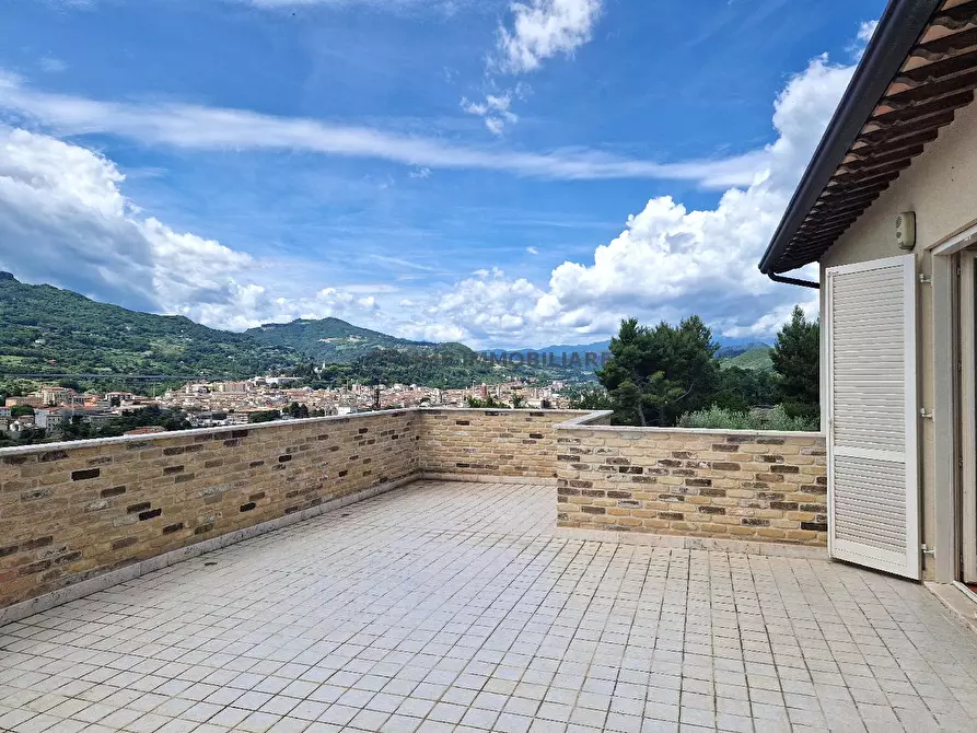 Immagine 18 di Villa in vendita  in FRAZIONE FONTE DI CAMPO N.6 a Ascoli Piceno