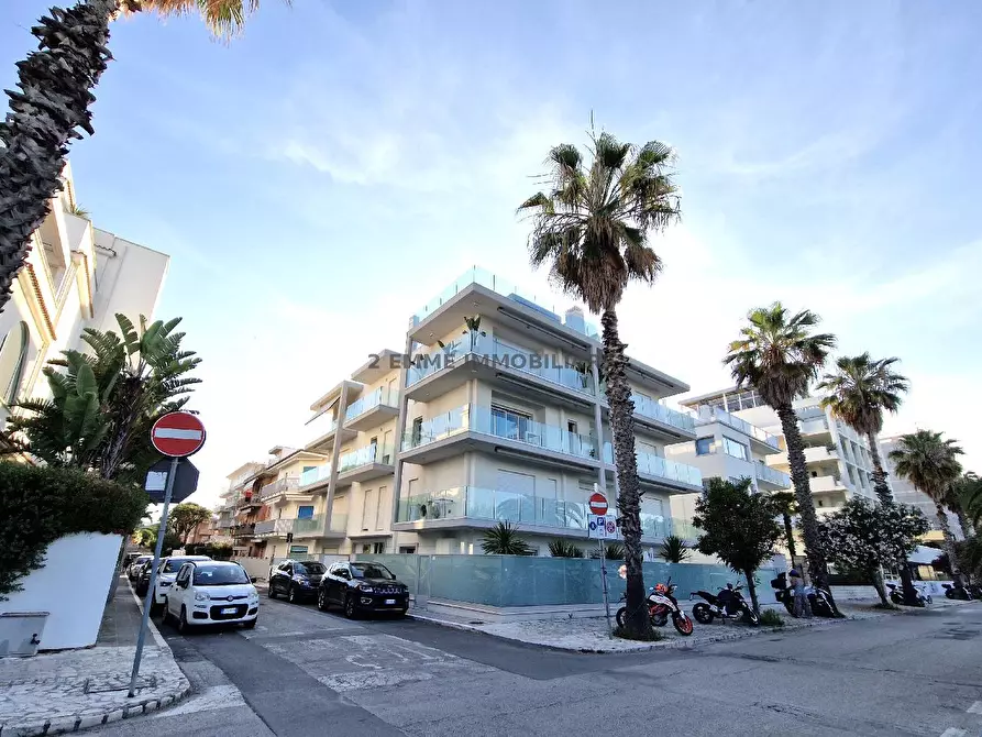 Immagine 9 di Appartamento in affitto  in VIA GRAZIA DELETTA 2/A a San Benedetto Del Tronto