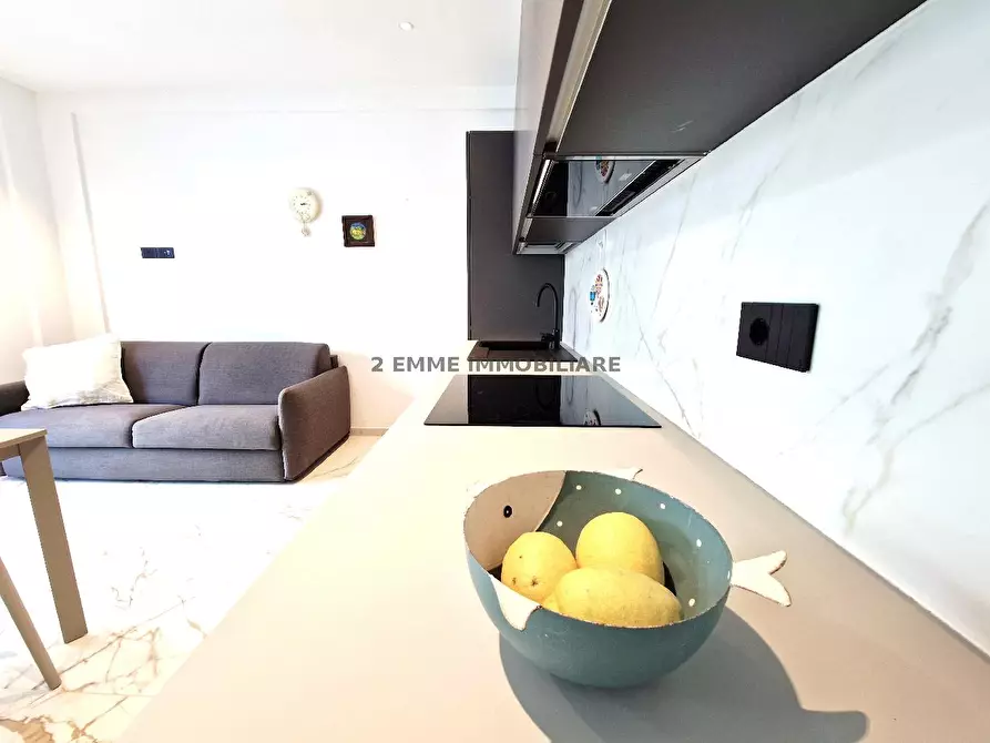 Immagine 16 di Appartamento in affitto  in VIA GRAZIA DELETTA 2/A a San Benedetto Del Tronto